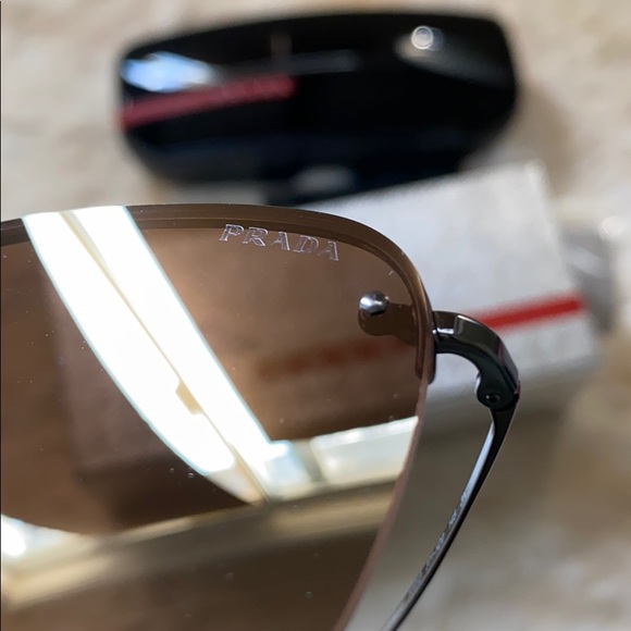 PRADA LINEA ROSSA SUNGLASSES - Picture 13 of 16